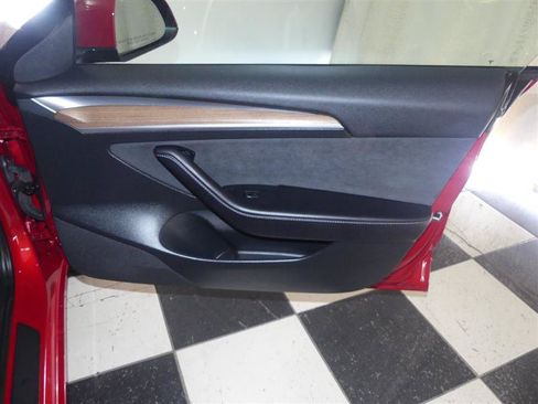 Used 2023 Tesla Model 3 Standard Range RWD image 23