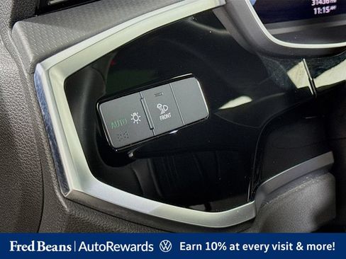Used 2025 Audi Q3 2.0T Premium AWD/4WD image 13