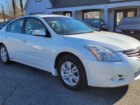 Used 2010 Nissan Altima 2.5 SL w/ SL Pkg image 6
