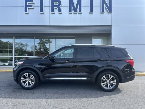 Certified 2020 Ford Explorer Platinum w/ Premium Technology Package AWD/4WD image 1