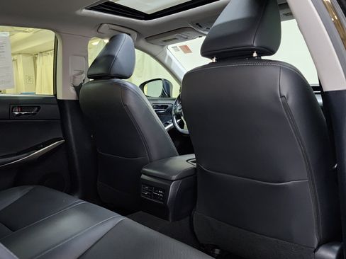 Used 2015 Lexus IS 250 RWD image 15