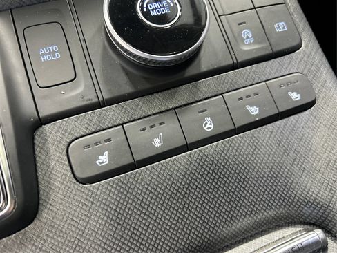 Used 2025 Hyundai Palisade Limited FWD image 34