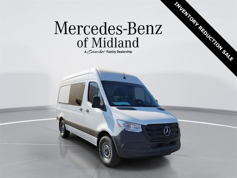 New 2025 Mercedes-Benz Sprinter 2500 image 1