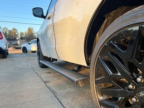 New 2026 Ford Expedition Platinum w/ Stealth Performance Package image 28