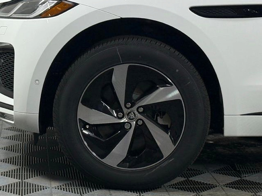 New 2026 Jaguar F-PACE R-Dynamic S AWD/4WD image 14