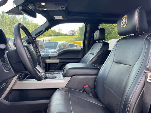 Used 2016 Ford F150 Lariat w/ Equipment Group 502A Luxury AWD/4WD image 24