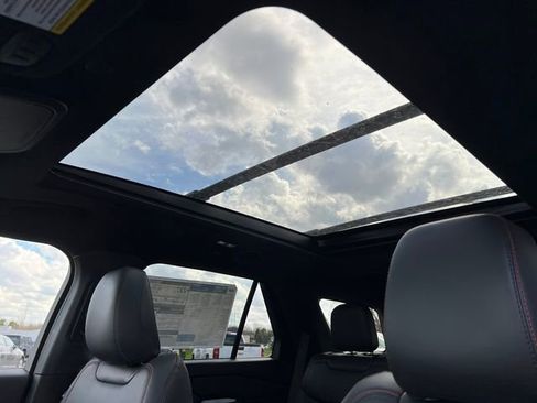 New 2026 Ford Explorer ST-Line AWD/4WD image 11