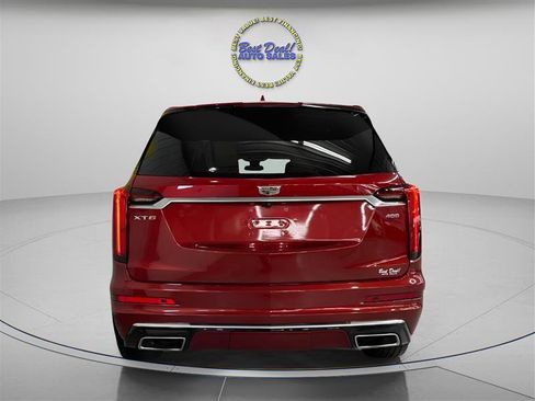 Used 2021 Cadillac XT6 Premium Luxury FWD image 4