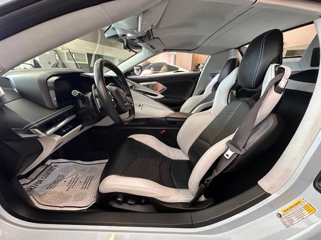 Used 2021 Chevrolet Corvette Stingray Premium Conv w/ Z51 Performance Package RWD image 26