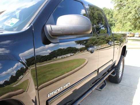 Used 2014 GMC Sierra 2500 SLE w/ SLE Preferred Package AWD/4WD image 26