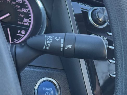 Used 2020 Toyota Camry LE image 20