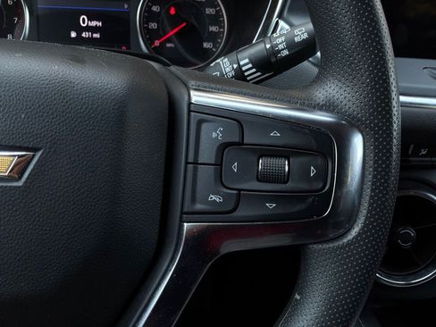 Used 2025 Chevrolet Blazer LT FWD image 40