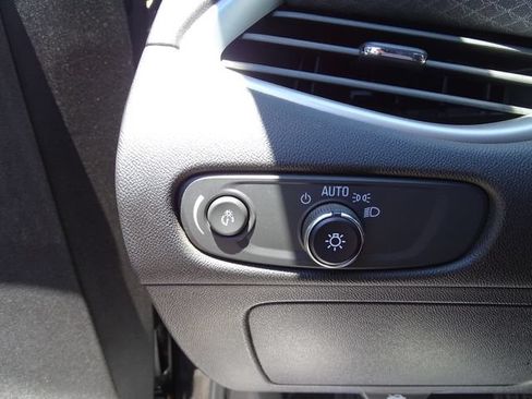 Used 2023 Chevrolet Malibu LT FWD image 20