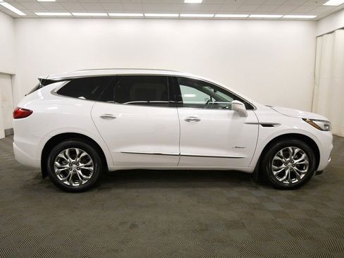 Used 2020 Buick Enclave Avenir w/ Avenir Technology Package image 9