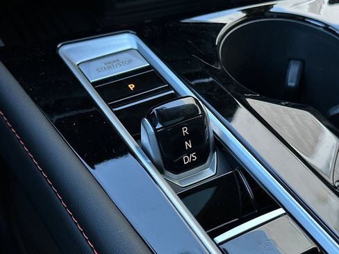 New 2025 Volkswagen Atlas Peak Edition SE image 22