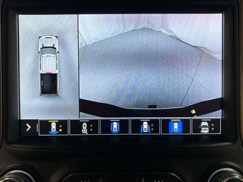 Used 2022 Chevrolet Silverado 2500 High Country w/ Technology Package image 24