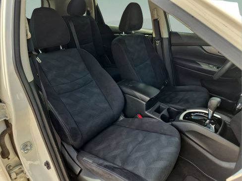 Used 2016 Nissan Rogue S AWD/4WD image 19