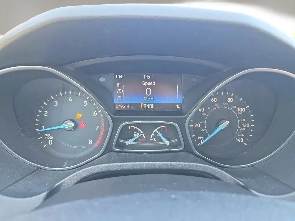 Used 2015 Ford Focus SE FWD image 12