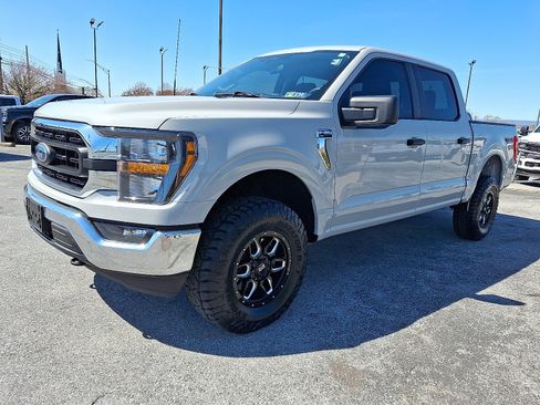 Used 2023 Ford F150 XLT AWD/4WD image 3