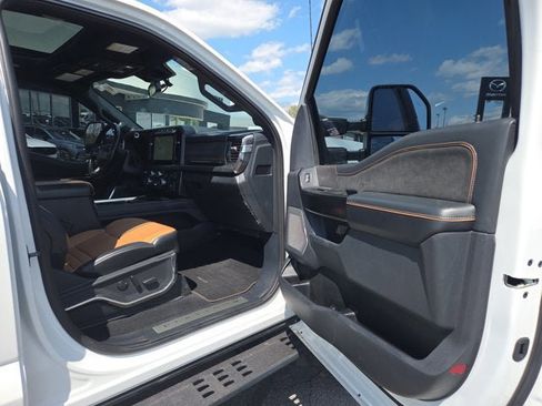 Used 2023 Ford F350 Platinum w/ Tremor Off-Road Package AWD/4WD image 14