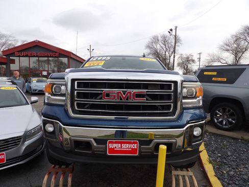 Used 2015 GMC Sierra 1500 SLT w/ Suspension Package, Off-Road image 5