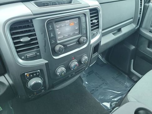 Used 2024 RAM 1500 Classic SLT image 28