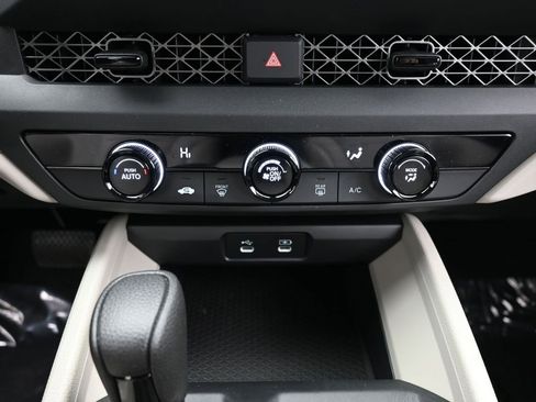 Used 2025 Honda Accord LX image 44