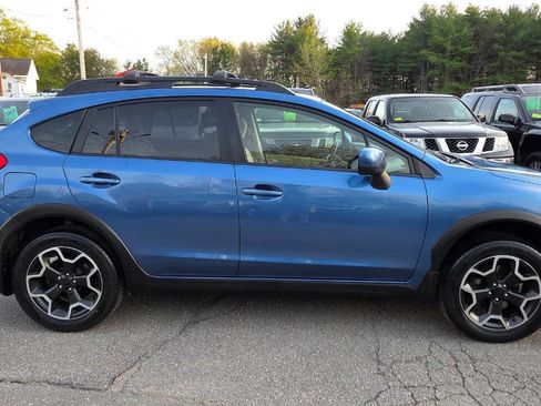 Used 2014 Subaru Crosstrek 2.0i Premium w/ Moonroof Package AWD/4WD image 17