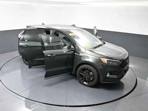Used 2024 Ford Edge ST w/ Equipment Group 401A image 58