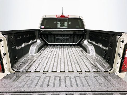 New 2026 GMC Canyon Elevation w/ Convenience Package image 27