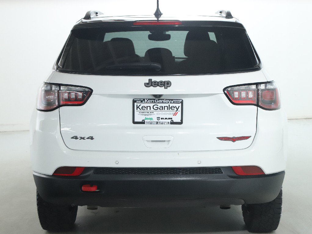 Used 2025 Jeep Compass Trailhawk AWD/4WD image 41
