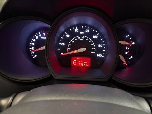 Used 2015 Kia Rio LX image 14