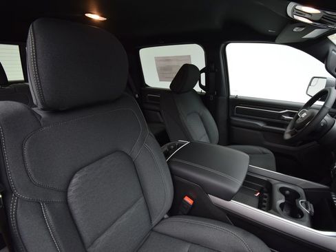 New 2026 RAM 1500 Big Horn AWD/4WD image 18
