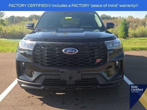 Used 2025 Ford Explorer ST AWD/4WD image 4