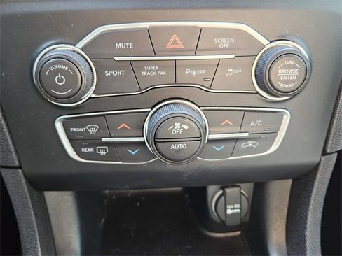 Used 2023 Dodge Charger R/T w/ Blacktop Package image 19