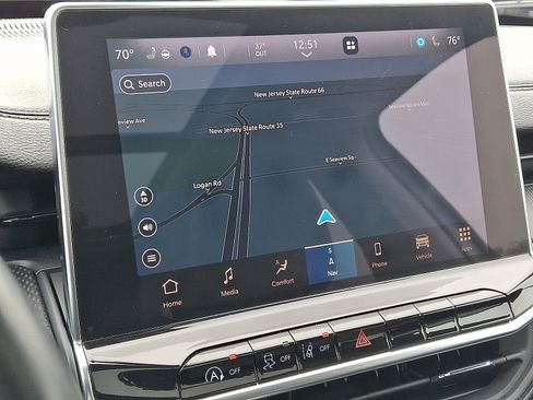 Certified 2022 Jeep Compass Trailhawk w/ Trailhawk Elite Group image 18