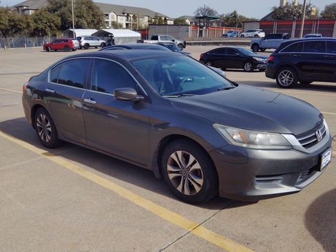 Used 2013 Honda Accord LX image 3