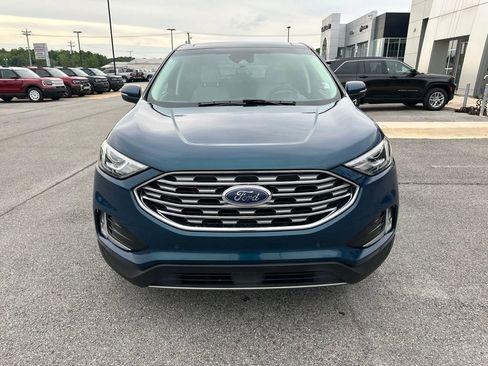 Used 2020 Ford Edge Titanium FWD image 2