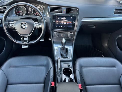 Certified 2019 Volkswagen Golf Alltrack SE image 14