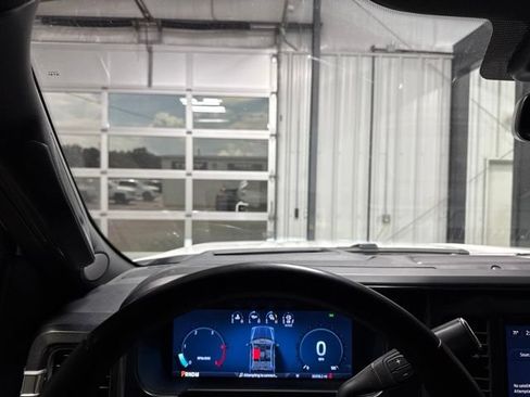 Used 2025 Ford F350 Platinum w/ FX4 Off-Road Package AWD/4WD image 8
