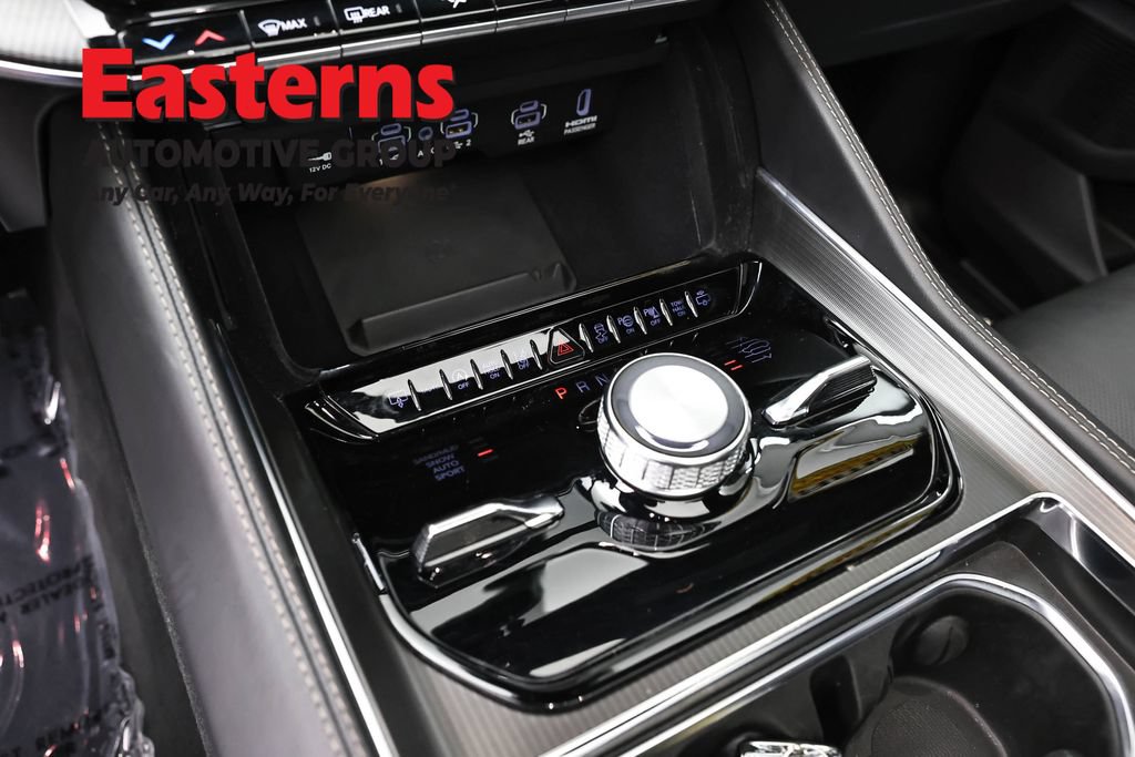 Used 2025 Jeep Grand Wagoneer Series II Obsidian w/ Quick Order Packagew 28T AWD/4WD image 14