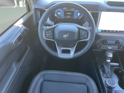 New 2025 Ford Bronco Outer Banks image 18