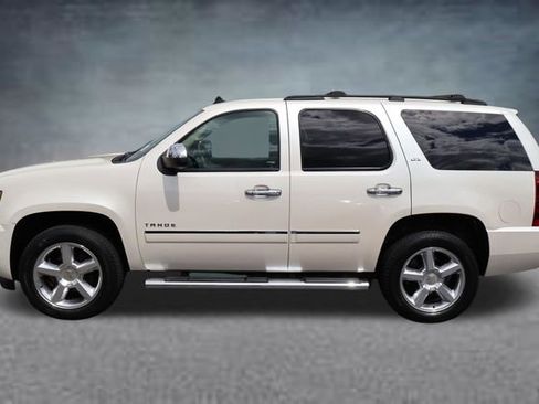 Used 2013 Chevrolet Tahoe LTZ AWD/4WD image 4