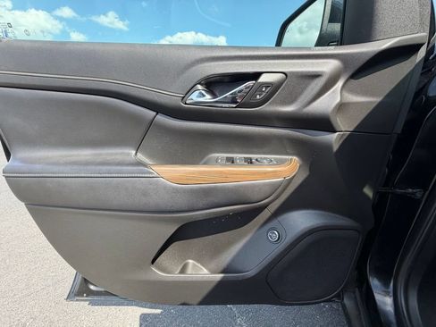 Used 2019 GMC Acadia SLE w/ Driver Alert Package I AWD/4WD image 15
