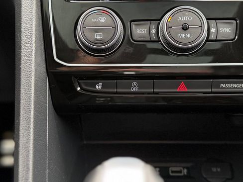 Used 2019 Volkswagen Atlas SEL R-Line image 23