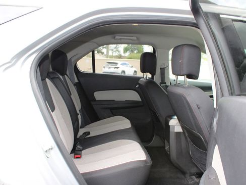 Used 2015 Chevrolet Equinox LT w/ Driver Convenience Package image 8