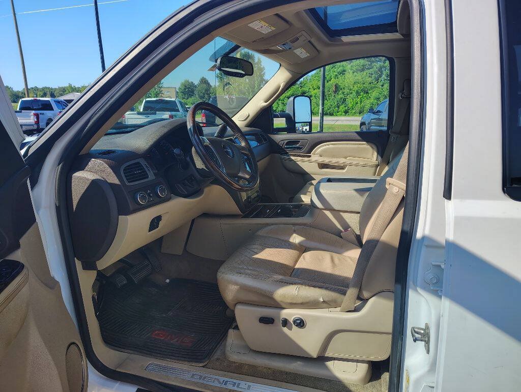 Used 2012 GMC Sierra 3500 Denali AWD/4WD image 12