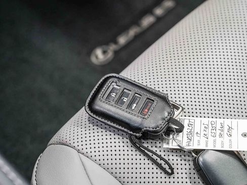 Used 2017 Lexus ES 350 w/ Navigation System Package FWD image 27