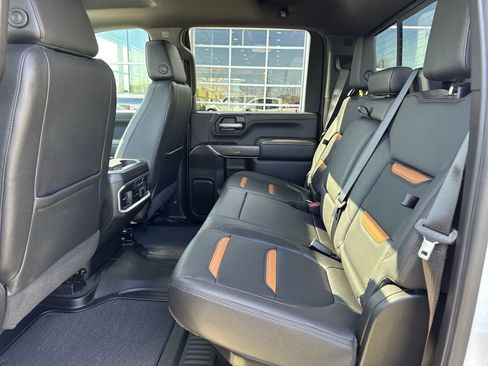 Used 2021 GMC Sierra 2500 AT4 w/ AT4 Premium Plus Package AWD/4WD image 24