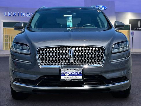 Used 2021 Lincoln Nautilus Reserve w/ Equipment Group 201A AWD/4WD image 2